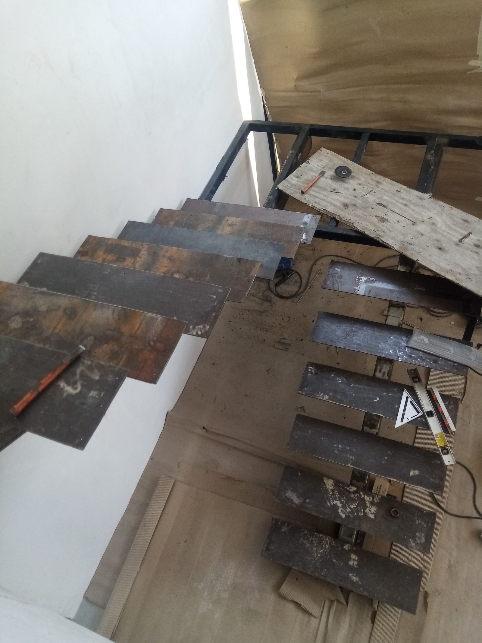 Escalera metálica fabricada a medida